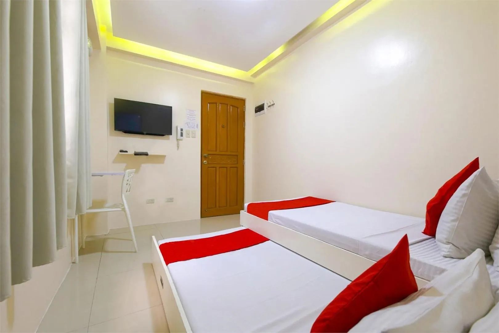Freemont Place Paranaque City 0*,  Philippines